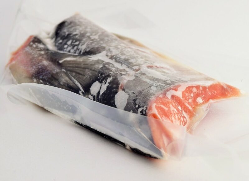 解凍中の魚